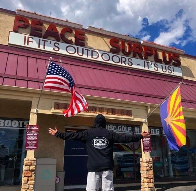 Retailer feature : Peace Outfitters-OPINEL USA