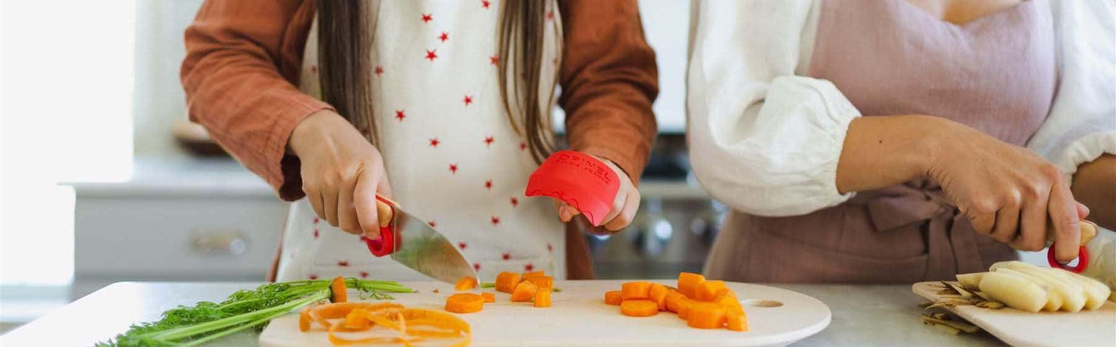 FOLDING & CHEF KNIVES FOR KIDS