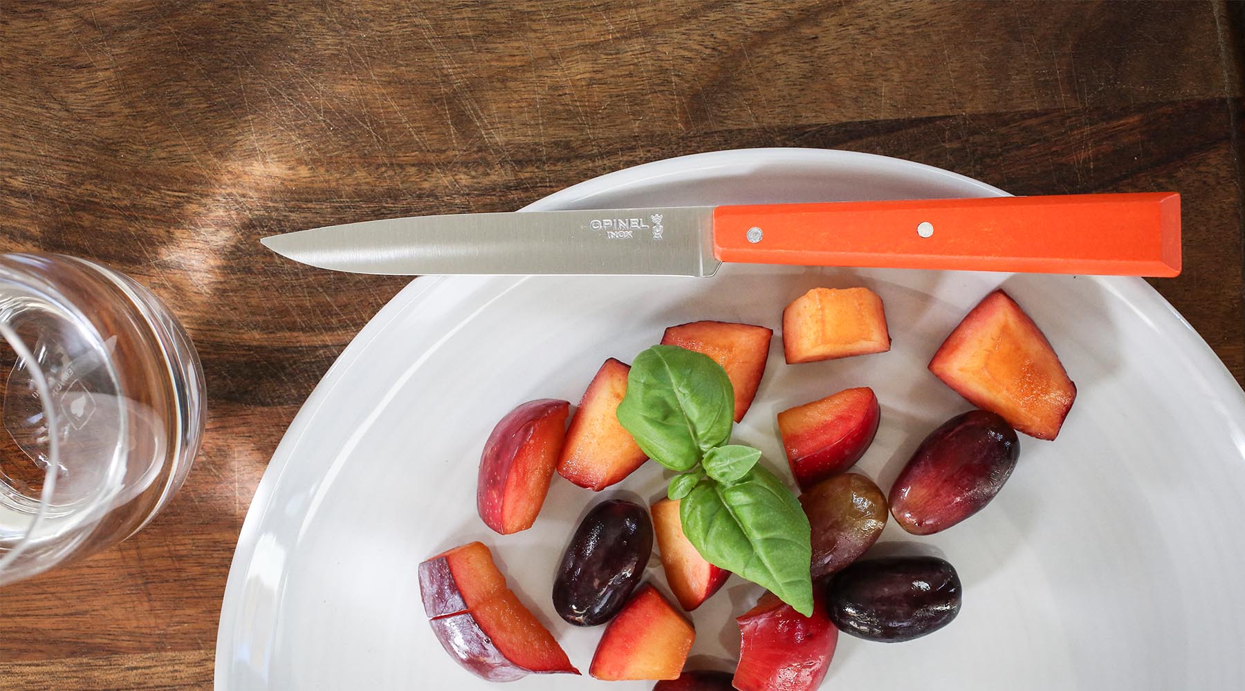 https://www.opinel-usa.com/cdn/shop/files/Zestful_Kitchen_Lauren_Grant_Opinel_USA_curated_collection_kitchen_knives_-_Lifestyle_Bon_Appetit_2000x.jpg?v=1698776017