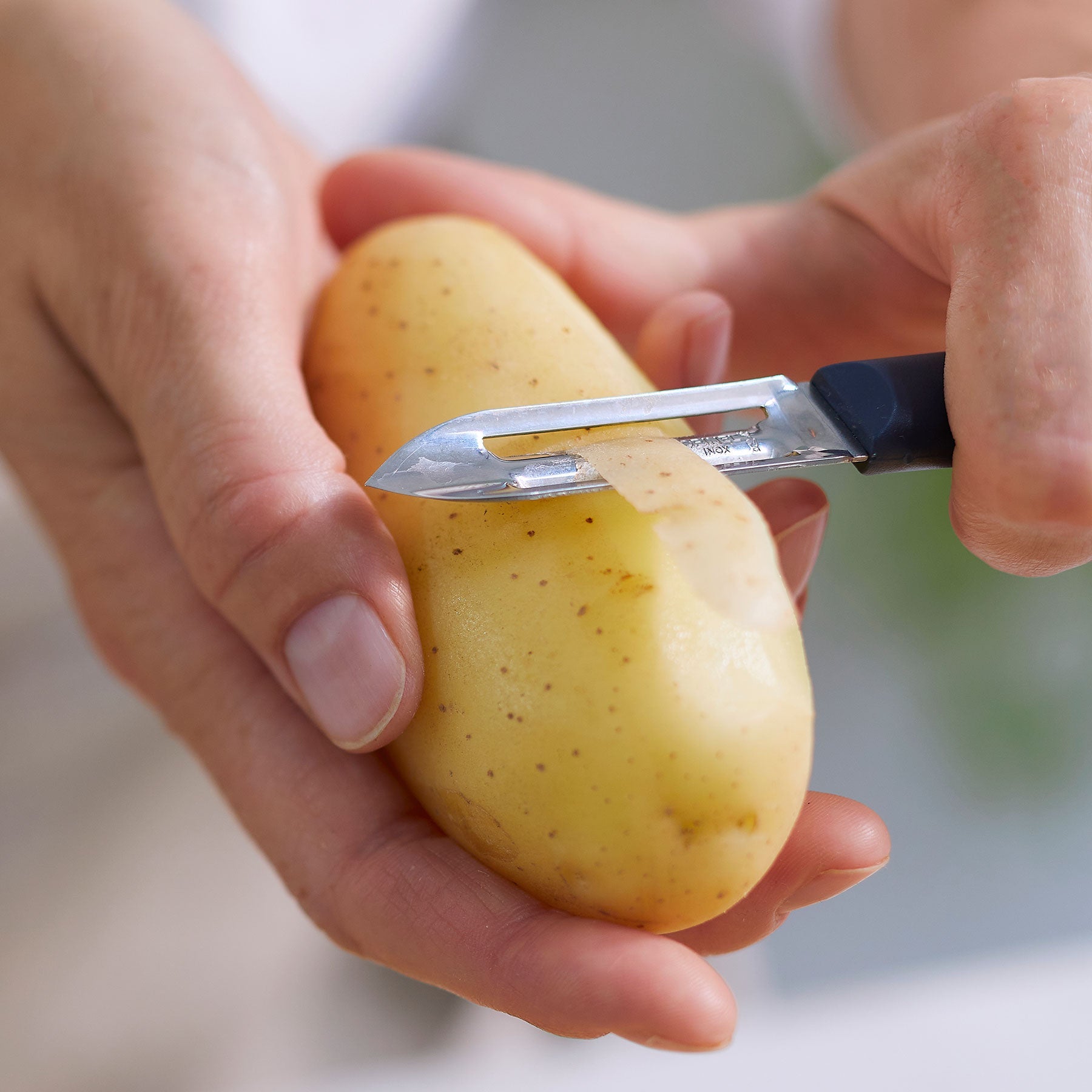 Left handed peeler (+ right) Essential+-OPINEL USA
